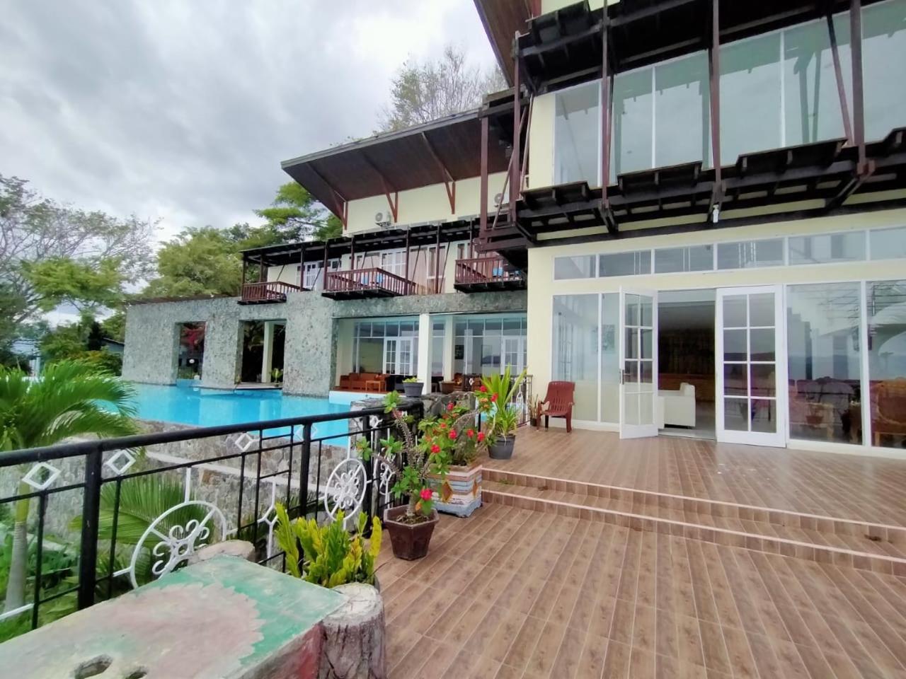 באליג'ה Tiara Bunga Hotel & Villa מראה חיצוני תמונה